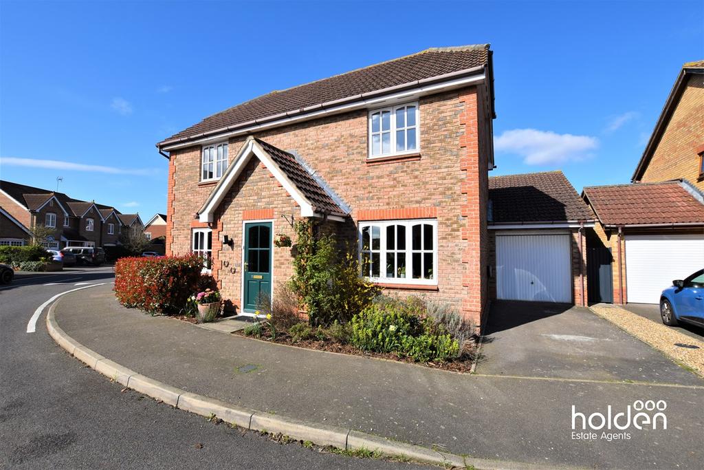 Abbotsmead, Heybridge, Maldon, CM9 4 bed detached house £450,000