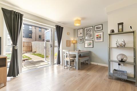 2 Cullet Walk, Edinburgh, EH15 1AD