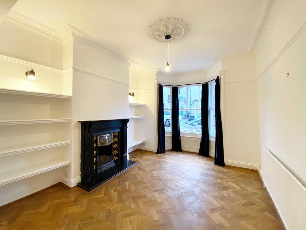 Thorpe Street, York 2 bed terraced house £1,050 pcm (£242 pw)