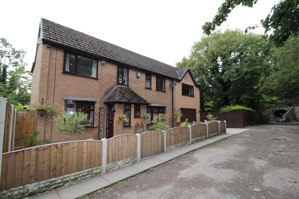 Hindley Mill Lane, Hindley, Wigan 5 bed detached house £325,000