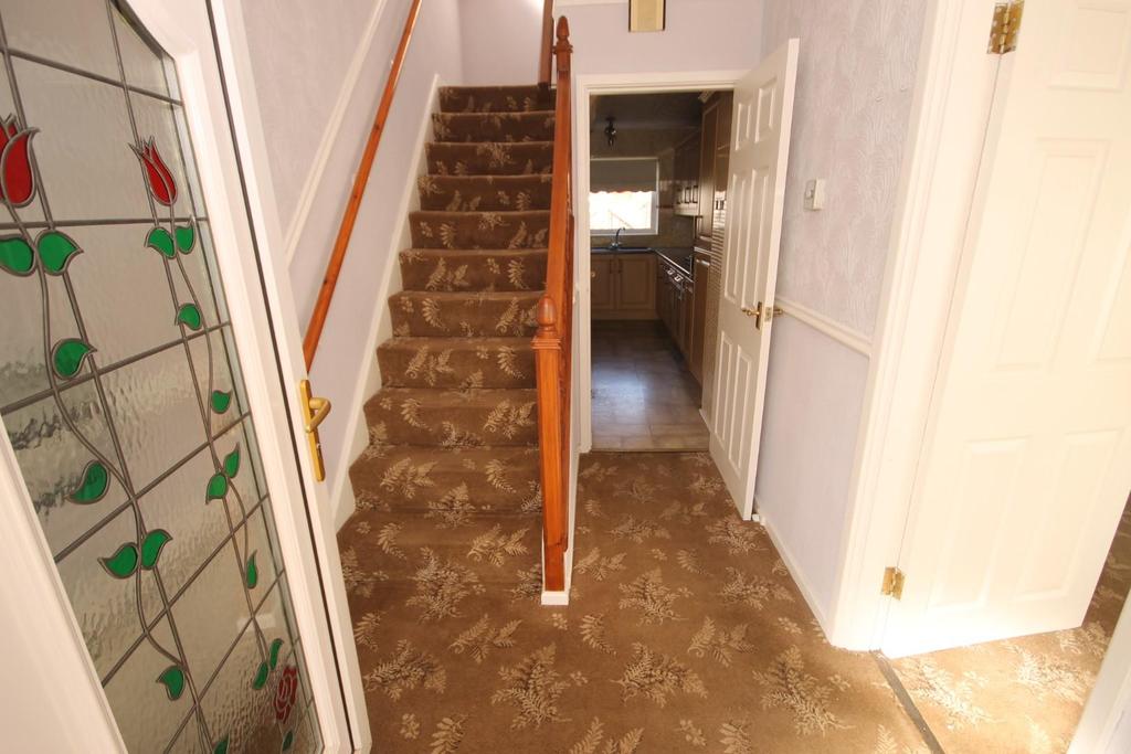 Elizabeth Way, Seaton Carew, Hartlepool 3 bed semidetached house £