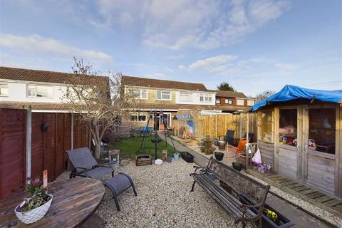42 Eagle Way, Abbeydale, Gloucester, GL4 4WS