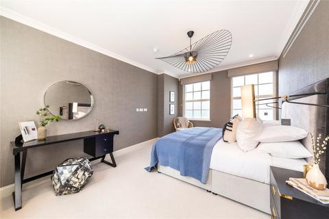 3 bedroom terraced house to rent, Deans Mews, Marylebone, London, W1G