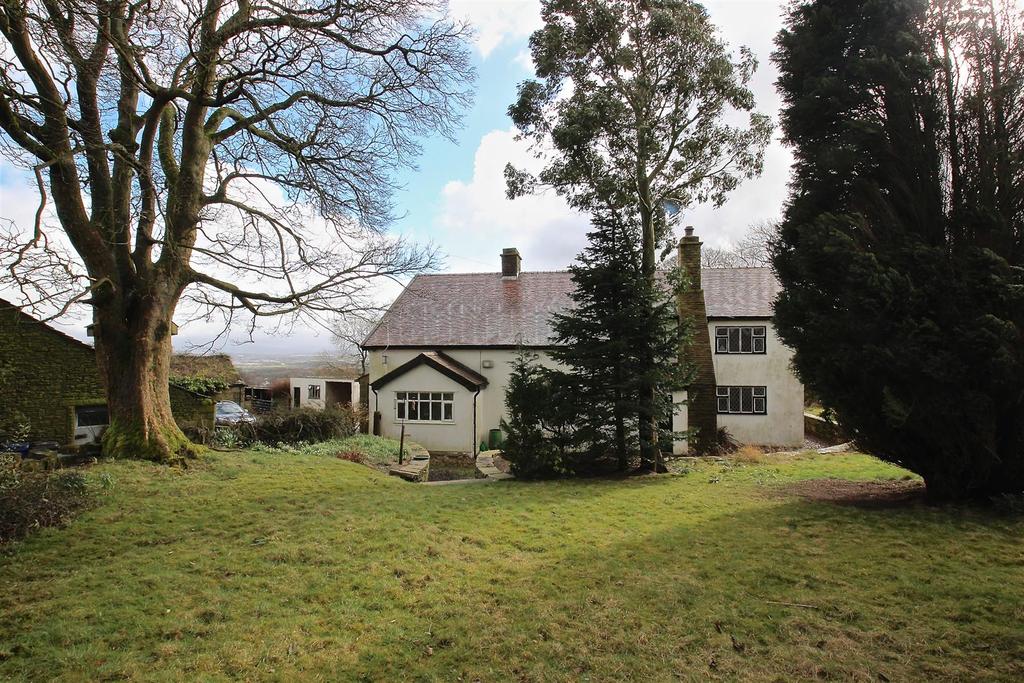 Dean Lane, Great Harwood 3 bed detached house £500,000
