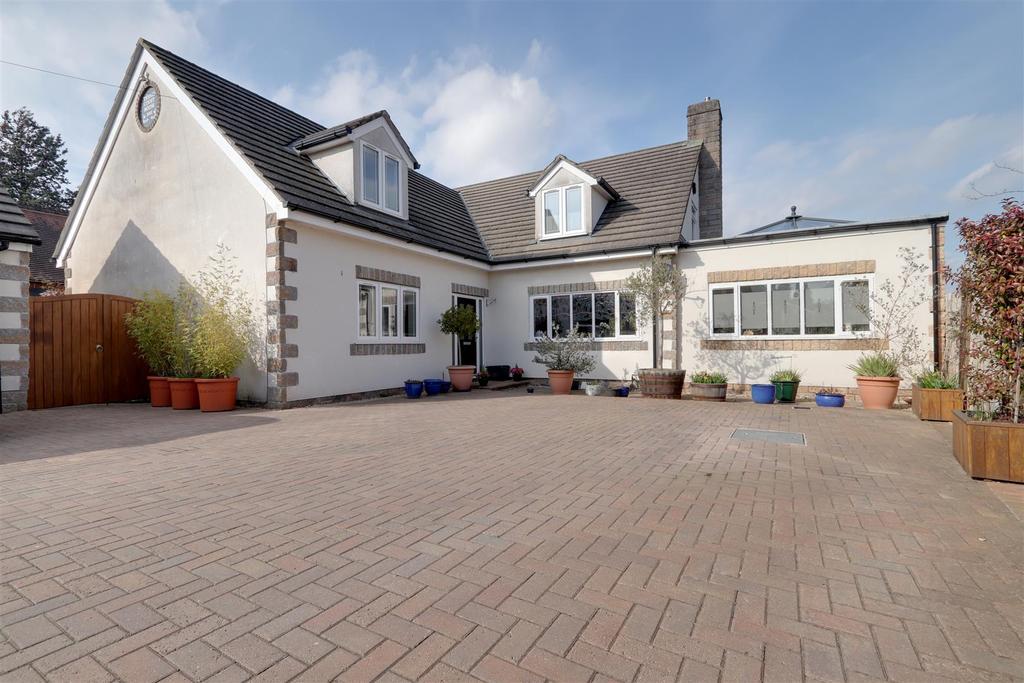 Bath Road, Saltford, Bristol 5 bed detached house £895,000