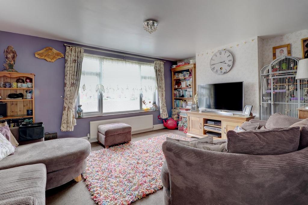 Moreton Park Road, Bideford 3 bed detached bungalow £299,950