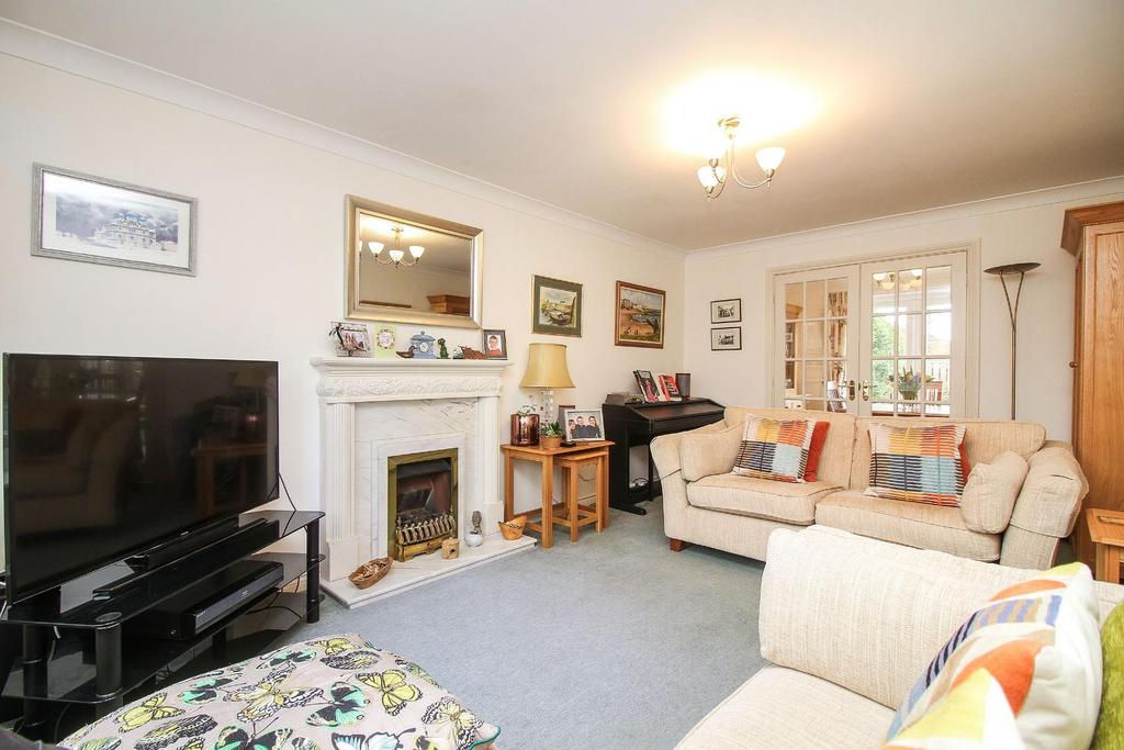 Fairways, Whitley Bay 4 bed detached house £350,000