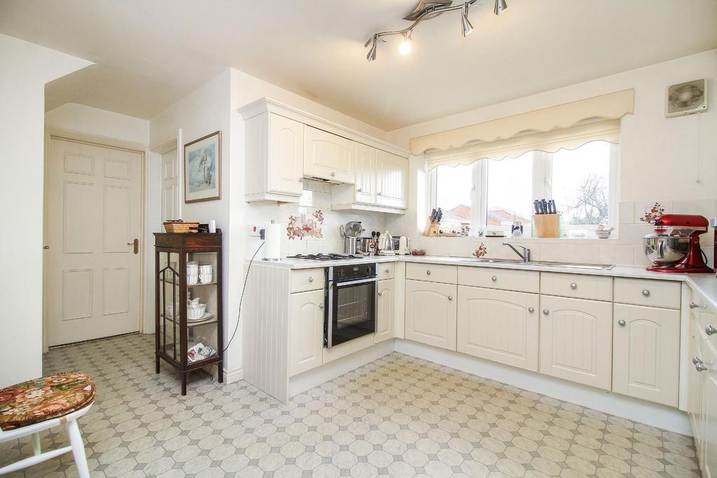 Fairways, Whitley Bay 4 bed detached house £350,000