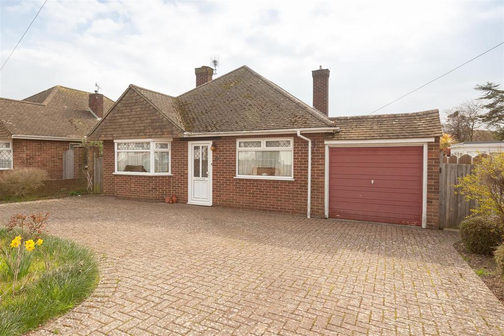 Hereford Gardens, Birchington 3 bed detached bungalow £425,000