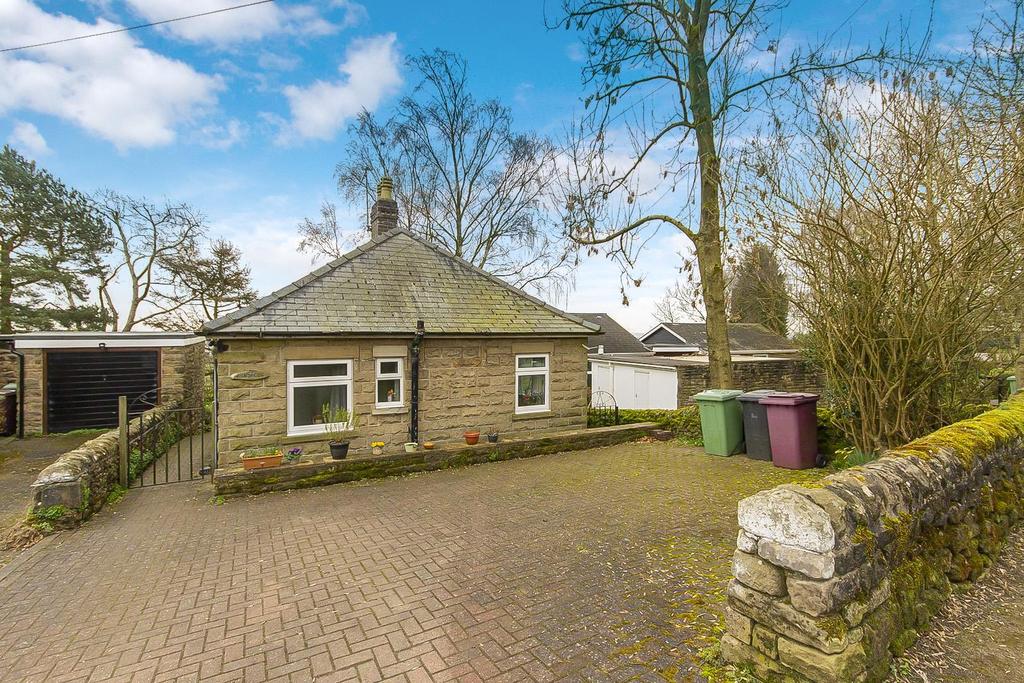 Ashover Road, Littlemoor, Ashover 2 bed detached bungalow £300,000