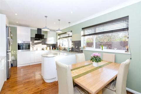 26a Bramber Road, Worthing, BN14 8QB
