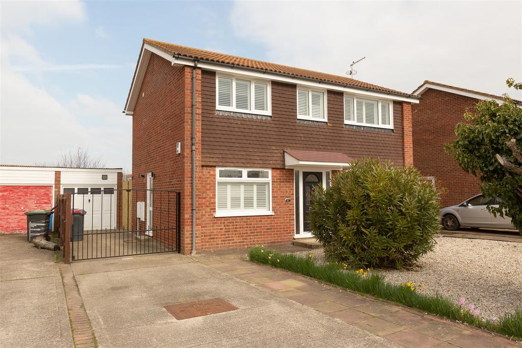 Highfields Avenue, Herne Bay 4 bed detached house £475,000