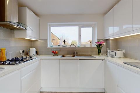 27 Highfields Avenue, Beltinge, Herne Bay, CT6 6LR