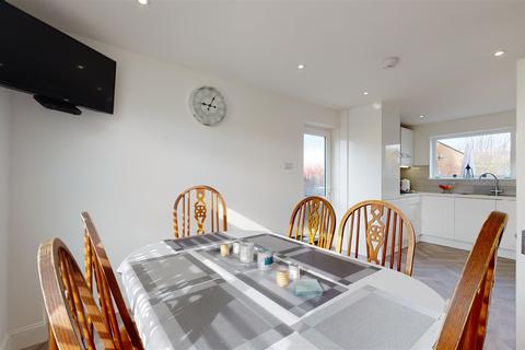 27 Highfields Avenue, Beltinge, Herne Bay, CT6 6LR