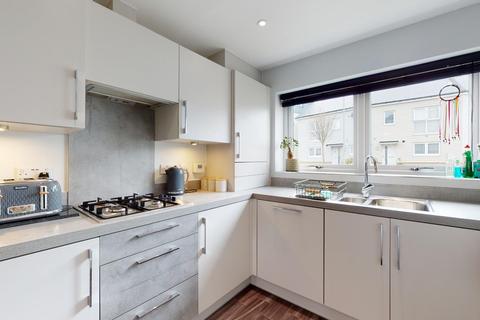 2 Kings Way, Folkestone, CT19 5UX