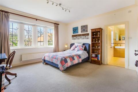 Lowood House Bagshot Road, Ascot, SL5 9PR