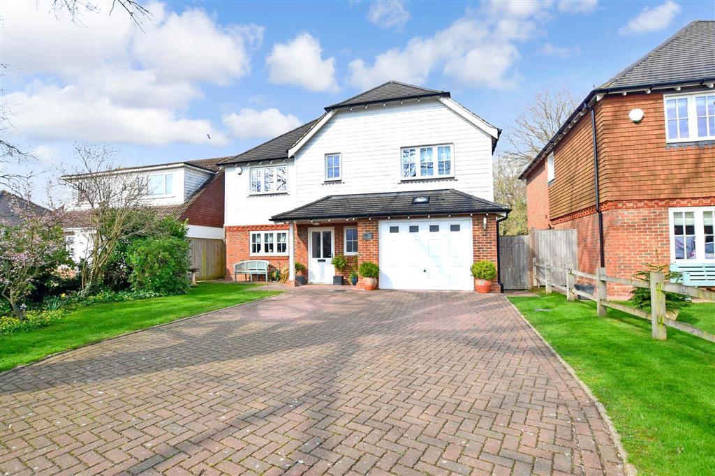 Grigg Lane, Headcorn, Kent 5 bed detached house £695,000