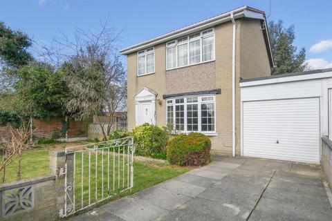 11 Beecroft Gardens, Leeds, LS13 3JJ
