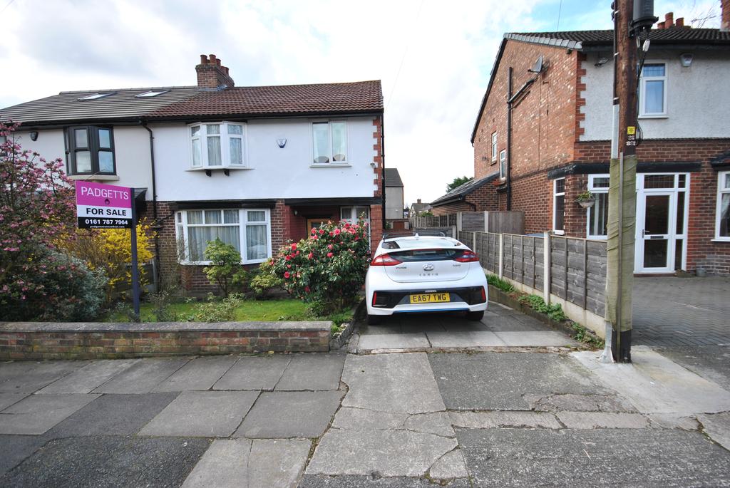 Grange Drive, Monton, Manchester M30 3 bed semidetached house £380,000
