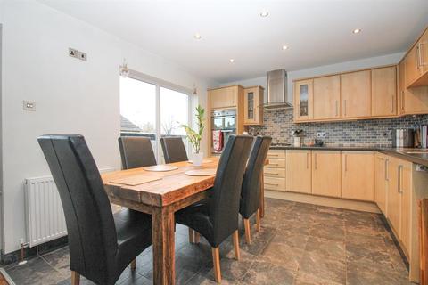 16 Ings Lane, Guiseley, Leeds, LS20 8DA