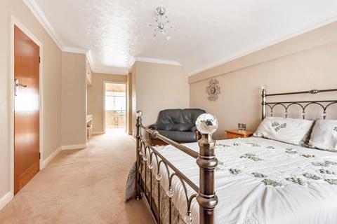 16 Old Bath Road, Sonning, Reading, RG4 6TA