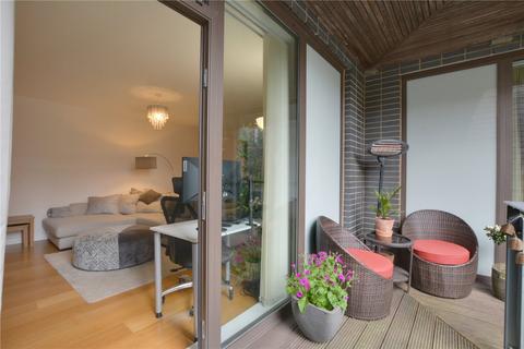 39 Union Park, London, SE10 0JA