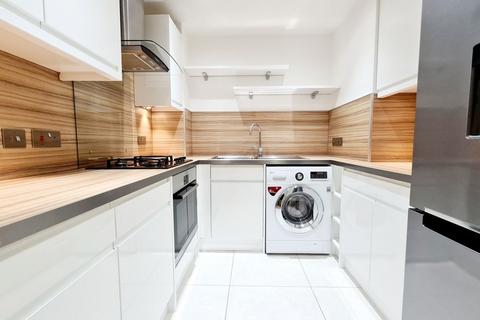 2 bedroom flat to rent, Manor garden, Holloway