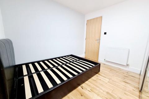 2 bedroom flat to rent, Manor garden, Holloway