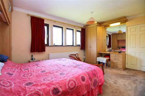 6 Box Tree Close, Bradford, BD8 0AW