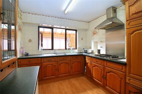 6 Box Tree Close, Bradford, BD8 0AW