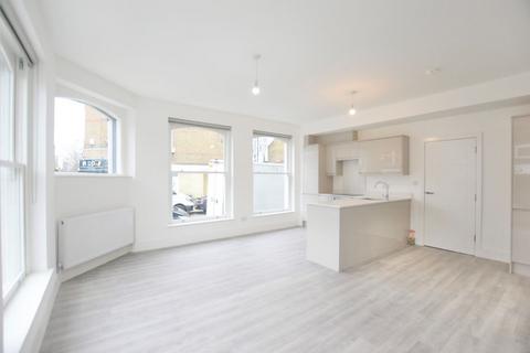 3 bedroom flat to rent, Portway, Stratford, E15