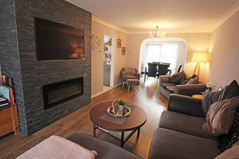 28 Almonds Lane, Stevenage, SG1 3RR