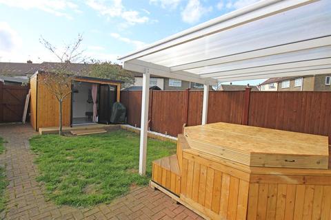 28 Almonds Lane, Stevenage, SG1 3RR