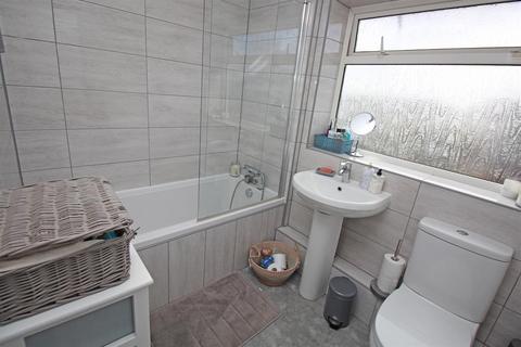 28 Almonds Lane, Stevenage, SG1 3RR