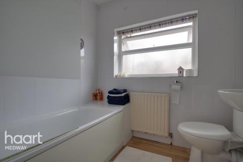 54 Brompton Lane, Rochester, ME2 3BJ
