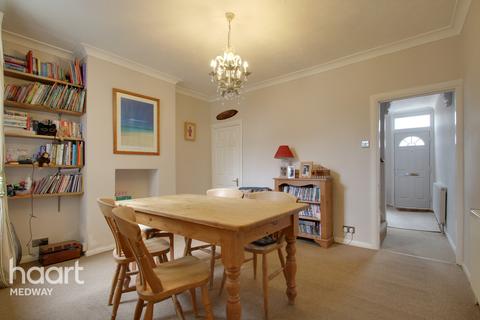 54 Brompton Lane, Rochester, ME2 3BJ