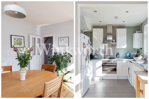 156 Thackeray Avenue, London, N17 9DX