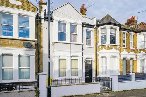 Flat 3, 35 Leythe Road, London, W3 8AW