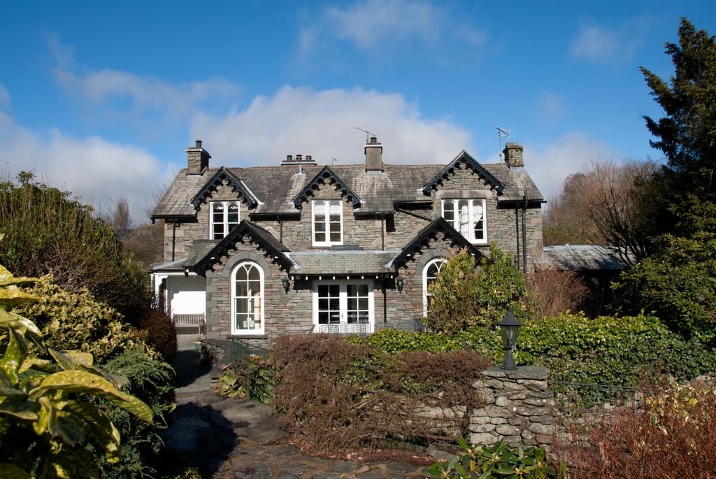 Rothay Lodge And Apartment, Grasmere 7 Bed Semi-detached House - £ 