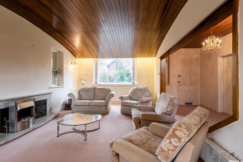 Sitting room (view 3)