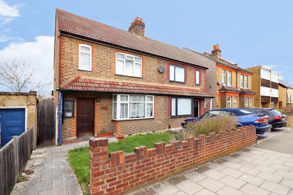Birkbeck Road, Beckenham 3 bed semidetached house £475,000