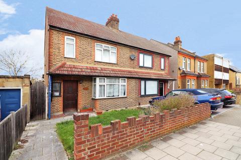 138 Birkbeck Road, Beckenham, BR3 4SS
