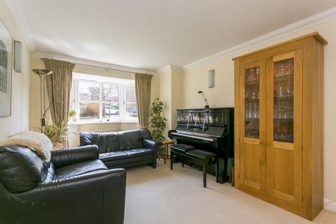 25 Copper Beech View, Tonbridge, TN9 2HF