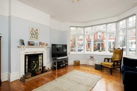 20 Warwick Road, London, E11 2DZ