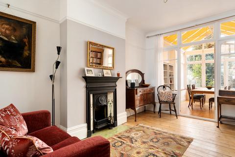 20 Warwick Road, London, E11 2DZ