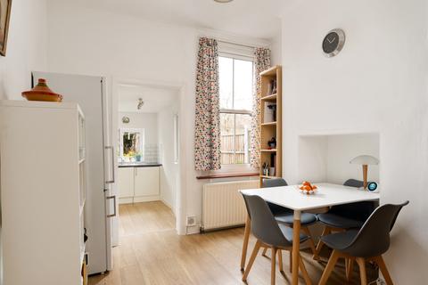 20 Warwick Road, London, E11 2DZ
