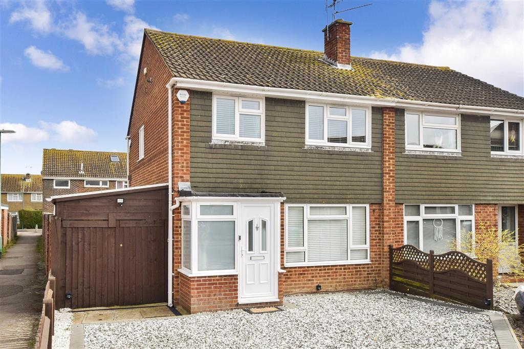 Poulner Close, Felpham, Bognor Regis... 3 bed semidetached house £