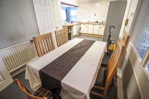 43 Freckleton Drive, Bury, BL8 2JA