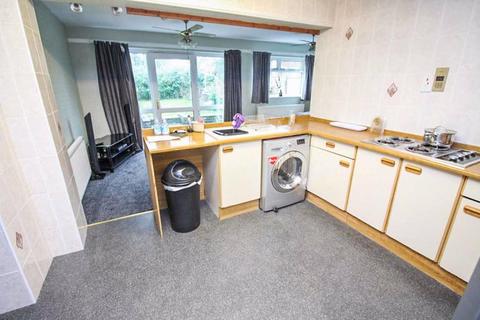 43 Freckleton Drive, Bury, BL8 2JA