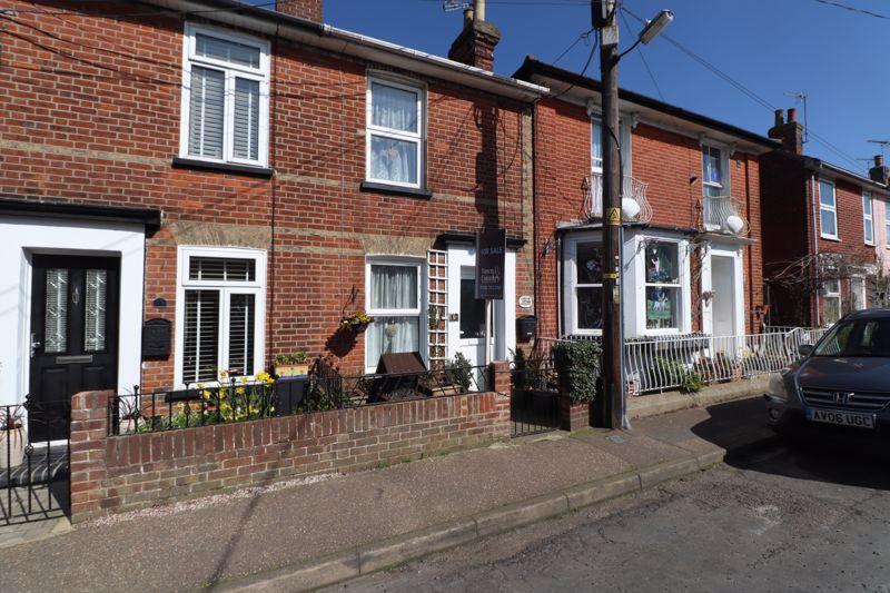 Wellington Street, Brightlingsea, Colchester 2 bed terraced house £